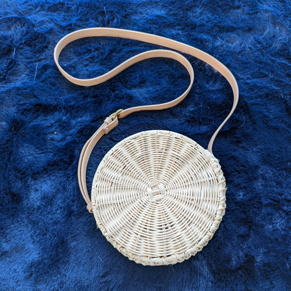 Round Straw Shoulder Bag (small)
